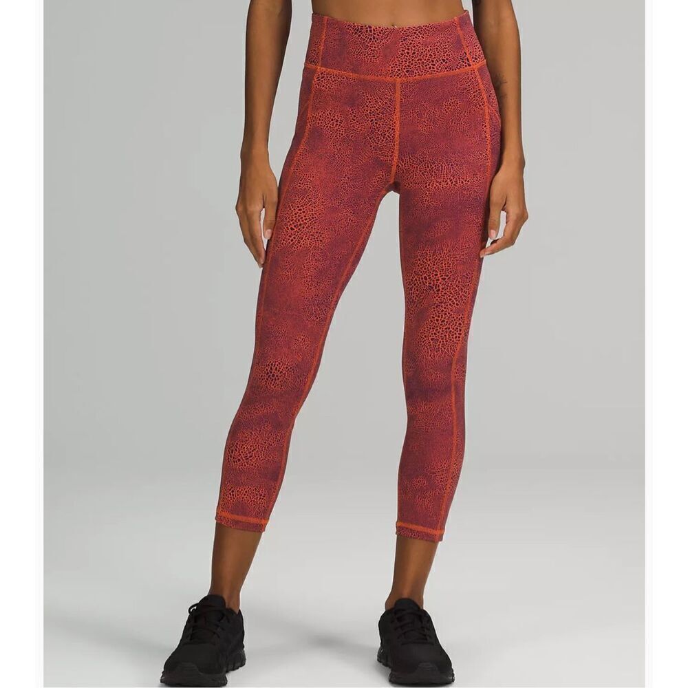 Lululemon Invigorate High-Rise Crop 25” size 4